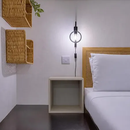 Sophisticated One Bedroom Duplex With Shared Roof Terrace Goblugf Cospicua