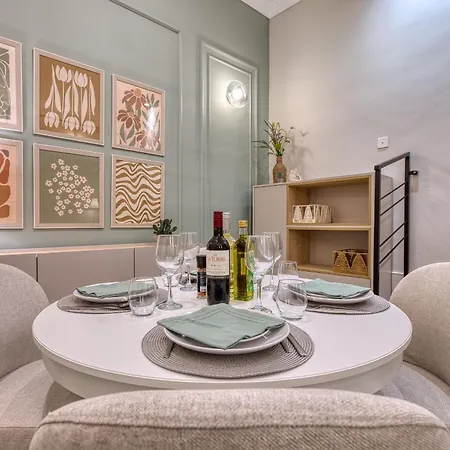 Sophisticated One Bedroom Duplex With Shared Roof Terrace Goblugf * Cospicua