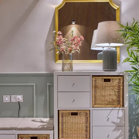 Sophisticated One Bedroom Duplex With Shared Roof Terrace Goblugf Апартаменты