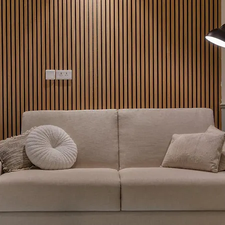 Апартаменты Sophisticated One Bedroom Duplex With Shared Roof Terrace Goblugf Cospicua